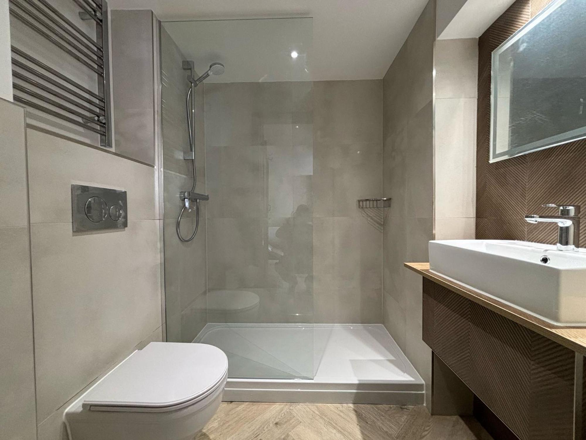 Inn The Falcon 3*